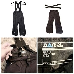 Dare2b snow pants with removable suspenders.